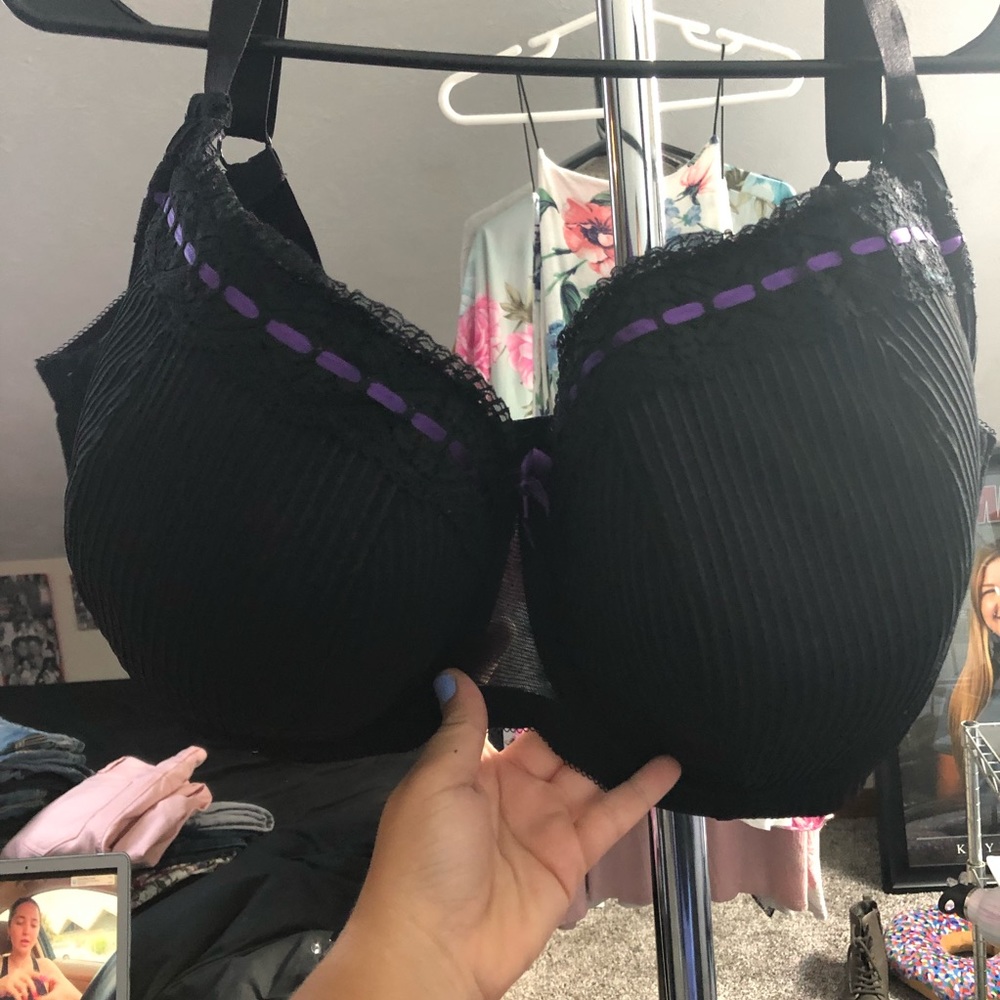 40J Never worn bra!